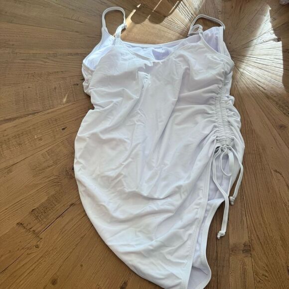 White cinch side tummy control one piece swimsuit size XL - Picture 4 of 5